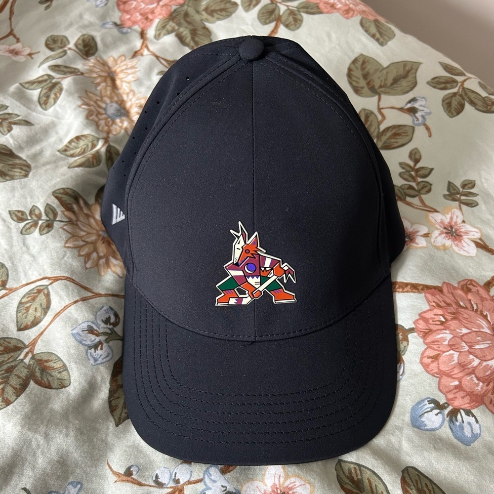 Arizona Coyotes Levelwear Hat Black Size Large/XL
